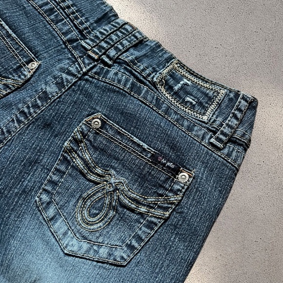 ANGELS Y2K LOW-RISE BLUE JEANS W/ CUTE BACK POCKETS - Picture 4 of 7